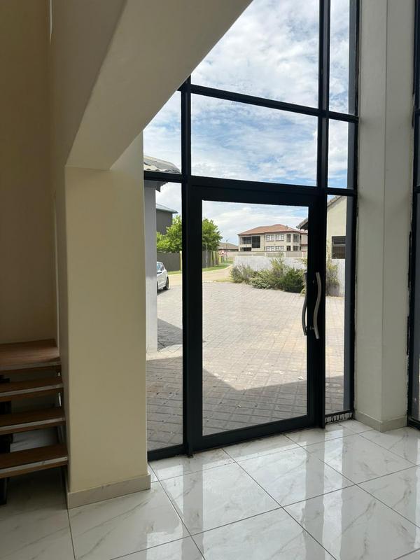 6 Bedroom Property for Sale in Barkly West Northern Cape